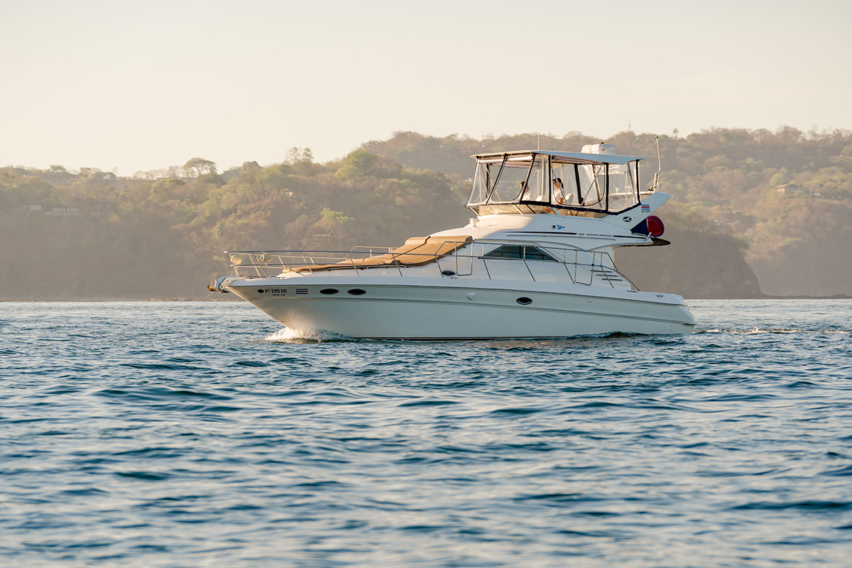 Papagayo Yacht Charter